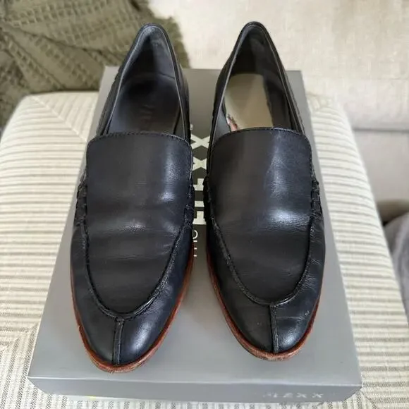 The Flexx Bowery Black Leather Loafer - Picture 2 of 11